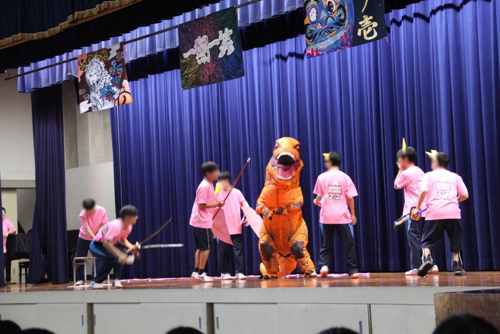 文化祭（団ステージ発表） – 愛知県立一色高等学校